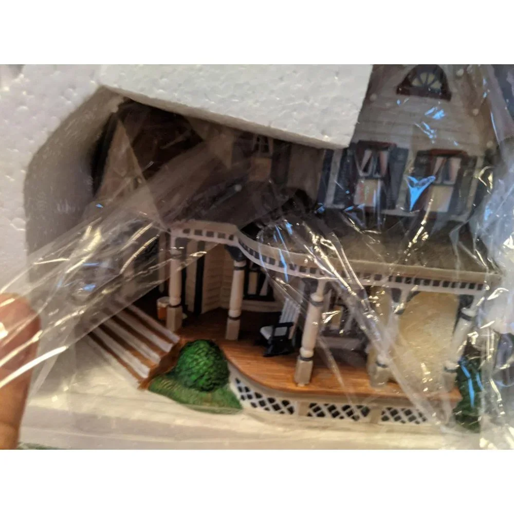 Dept‎ 56 58600 adventures of Tom Sawyer Aunt Polly’